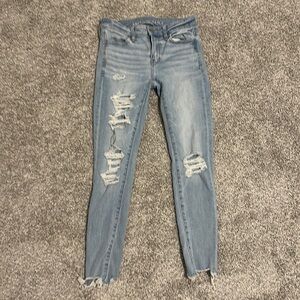 AMERICAN EAGLE ripped skinny jeans